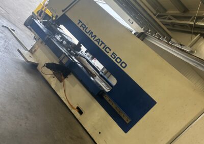 Igazi nagy gép súlya 15 tonna műhelyből kellett kimozgatni a daruzási pontra.